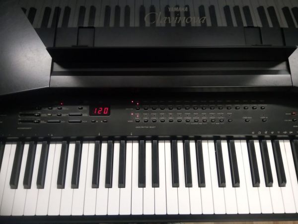 Yamaha Clavinova CVP-20 sähköpiano - Image 2