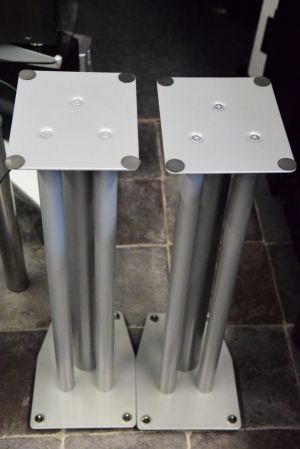 Kaiutinjalustat korkeus 90 cm