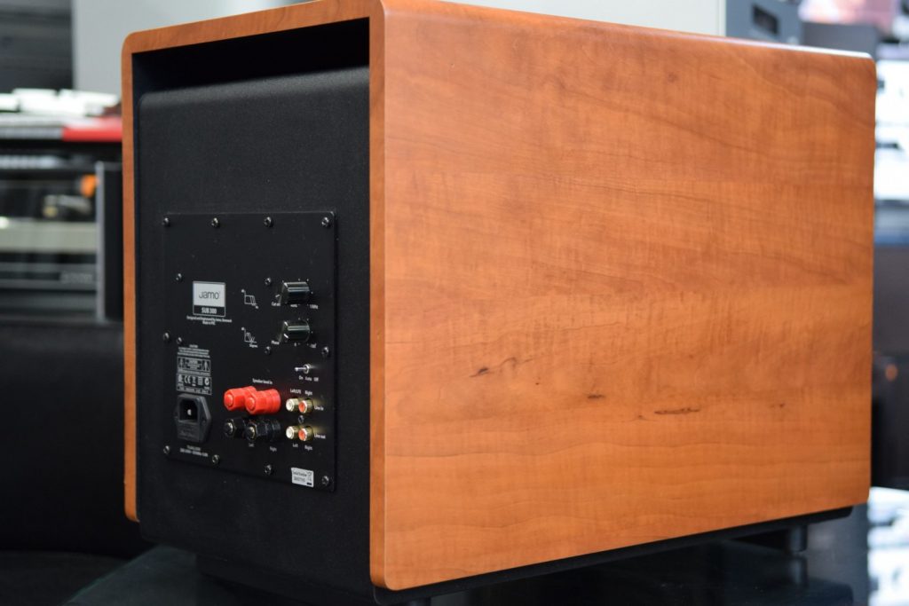 Jamo SUB300 10" subwoofer 300w Audio & HiFi TVAudio.fi