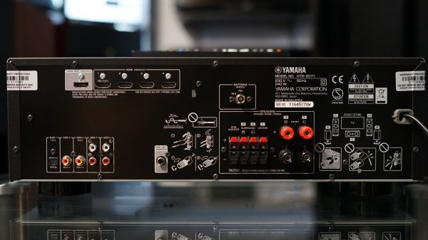 Yamaha HTR-2071 viritinvahvistin 4K, 5 X 100W (4 OHM) - Image 3