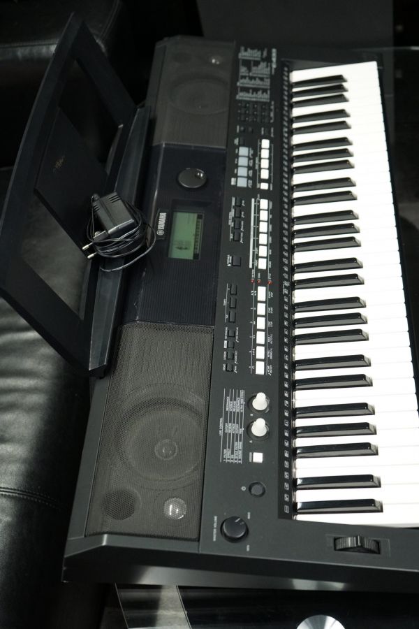 Yamaha PSR-E433