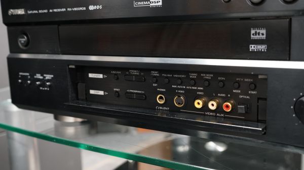 Yamaha RX-V800 RDS Natural Sound 5.1 kotiteatterivahvistin - Image 2