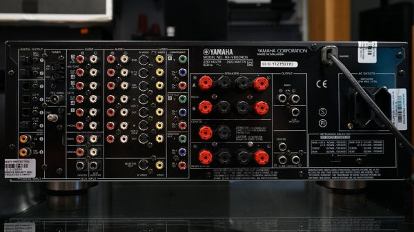 Yamaha RX-V800 RDS Natural Sound 5.1 kotiteatterivahvistin - Image 3