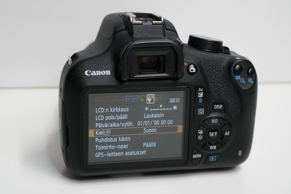 (Myyty) Canon EOS 1200D + 18-55mm IS käytetty - Image 2