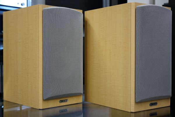(Myyty) Tannoy Mercury MX2 kaiuttimet