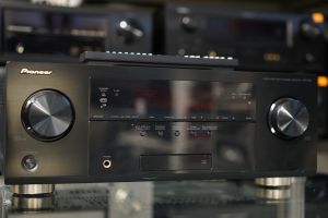 Pioneer VSX-921 viritinvahvistin