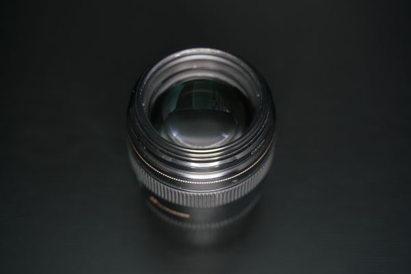 Canon EF 100mm F2 USM käytetty