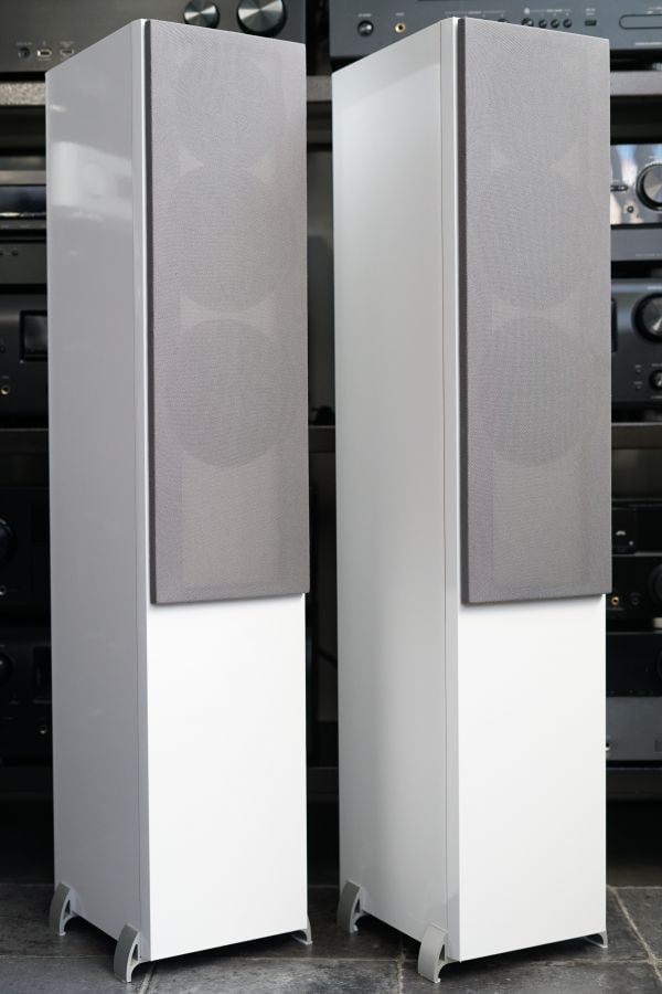 Chorus Compact 682HQ  kaiuttimet - Image 2