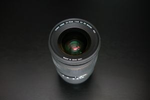 Ostoskori 9 Sigma 24-70mm f/2.8 IF EX DG Macro Canon käytetty