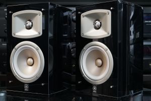 Yamaha NS-333 kaiuttimet