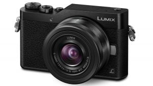 (Myyty) Panasonic Lumix DC-GX800 + 12-32/3,5-5,6 käytetty