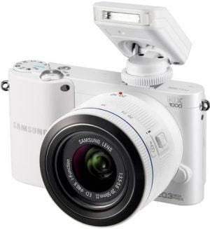 Samsung NX1000 + 20-50mm f/3.5 – 5.6 ED II käytetty