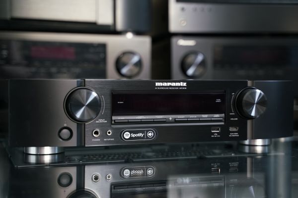 Marantz NR1506 viritinvahvistin Wifi Bluetooth
