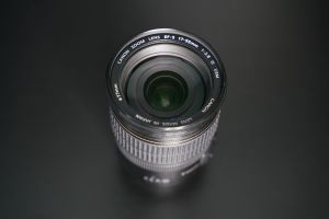 Canon EF-S 17-55mm f/2.8 IS USM käytetty