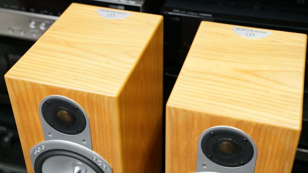 Monitor Audio RS6 Silver lattiakaiuttimet - Image 4