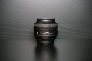 Nikkor AF-S DX 35mm f/1.8G Nikon käytetty