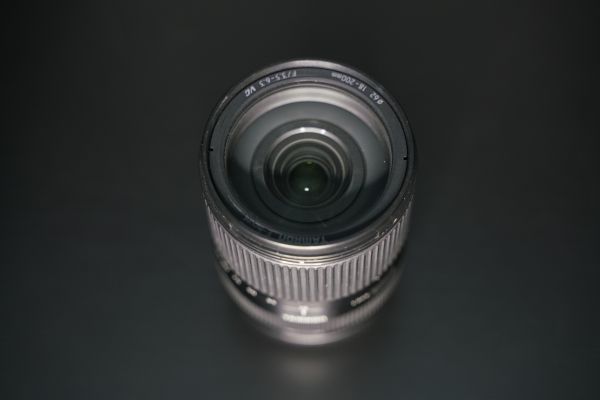 Tamron 18-200mm F/3.5-6.3 Di III VC Sony E käytetty