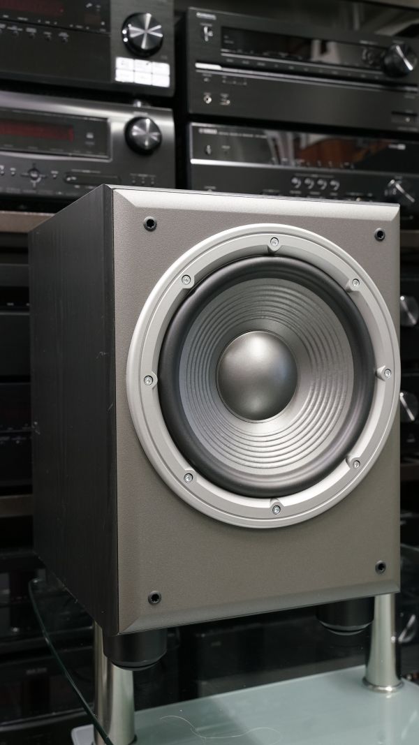 JBL Northridge E150P/230 subwoofer aktiivinen