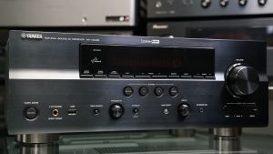Yamaha RX-V2065 viritinvahvistin