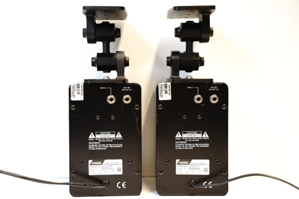 (Myyty) Fostex 6301B aktiivikaiuttimet + telineet - Image 3