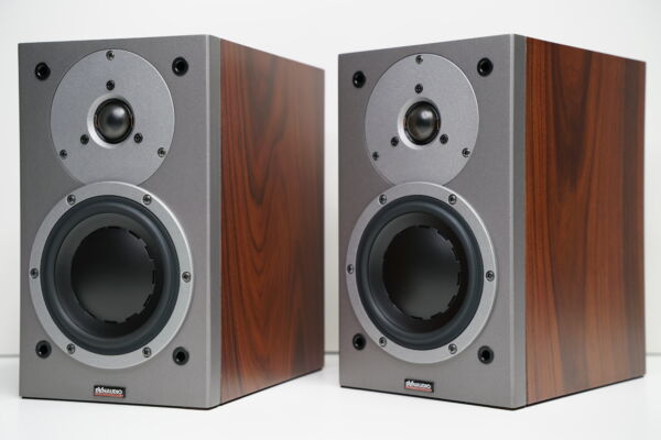 Dynaudio Audienze 42 kaiuttimet