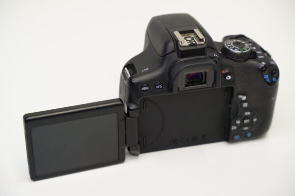 Canon EOS 750D käytetty - Image 3