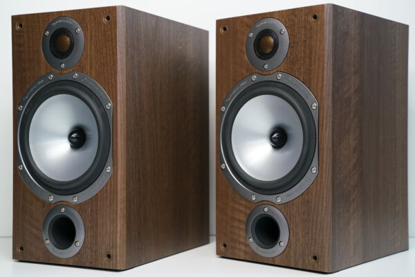 (Myyty) Monitor Audio Bronze BR2 kaiuttimet