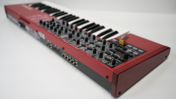 Nord Lead 4 syntetisaattori - Image 4