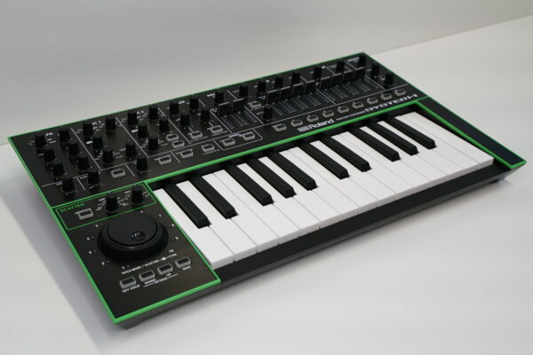Roland System 1 Plug Out Synentisaattori AIRA - Image 2
