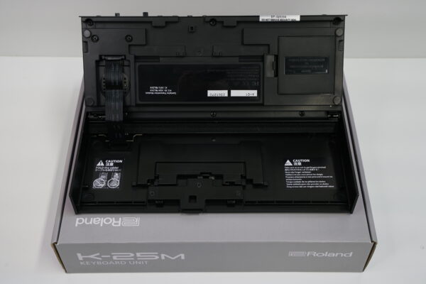 ROLAND K-25M + Roland A-01 MIDI Controller and Sound Generator - Image 4