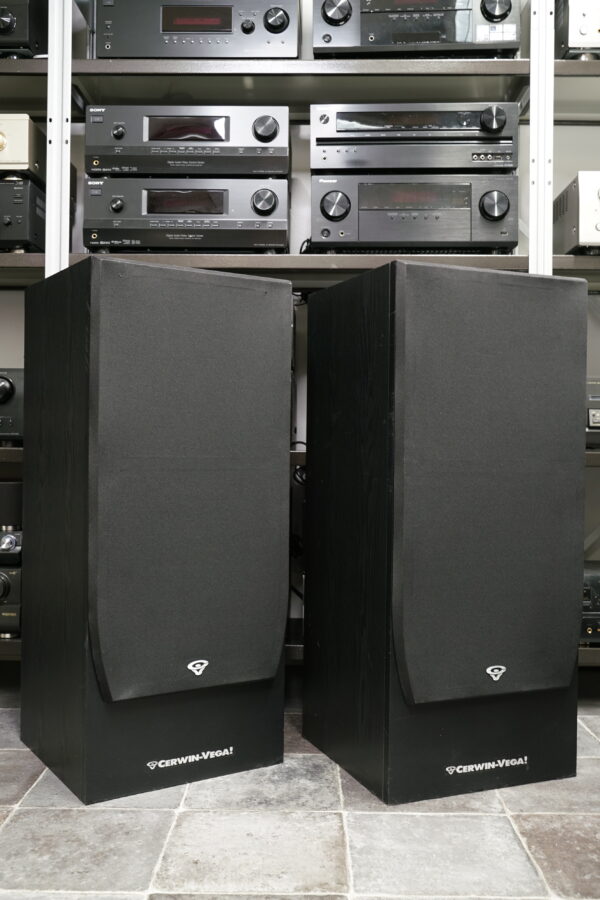 (Myyty) Cerwin Vega SL 12 lattiakaiuttimet - Image 3