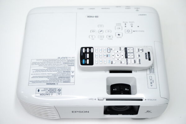 (Myyty) Epson 3LCD-projektori EB-FH06 Full HD - Image 2