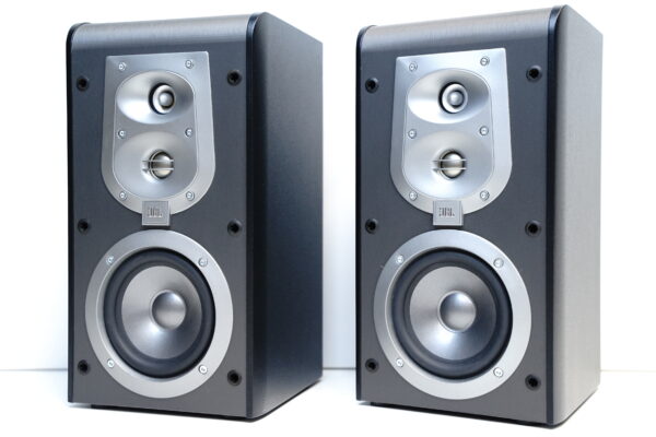 (Myyty) JBL ES 20 hyllykaiuttimet