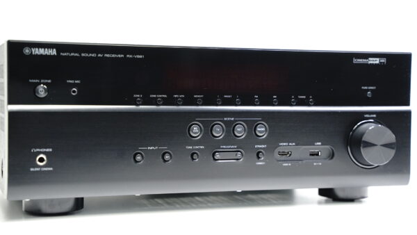 (Myyty) Yamaha RX-V681 7.2 viritinvahvistin Bluetooth Wifi Spotify