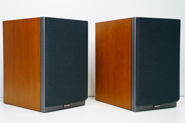 (Myyty) Dynaudio Audienze 42 kaiuttimet - Image 2