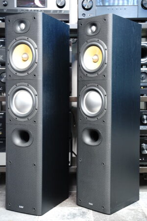 Bowers & Wilkins (B&W) 603 S3 lattiakaiuttimet