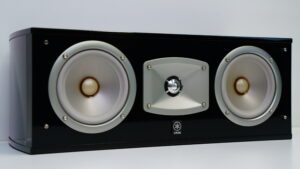 (Myyty) Yamaha NS-C444 keskikaiutin