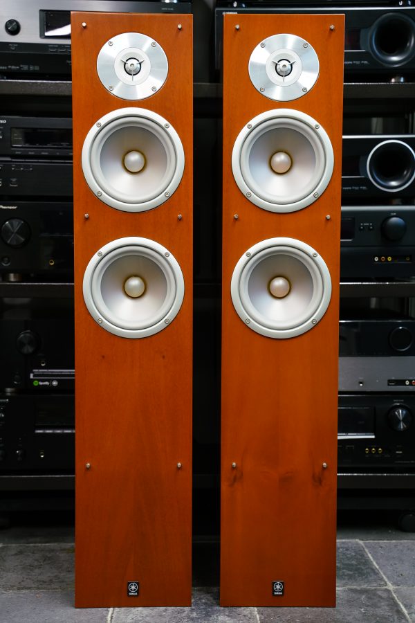 (Myyty) Yamaha NS-F515 lattiakaiuttimet - Image 2