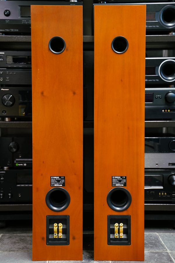 (Myyty) Yamaha NS-F515 lattiakaiuttimet - Image 5