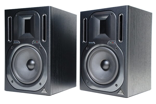 Behringer Truth B3030A aktiiviset studiomonitorit