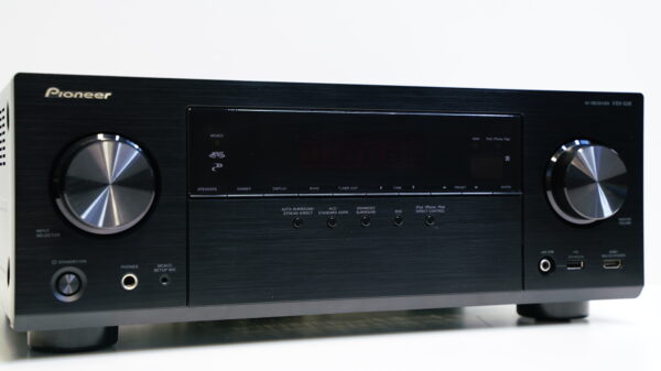 (Myyty) Pioneer VSX-528 viritinvahvistin
