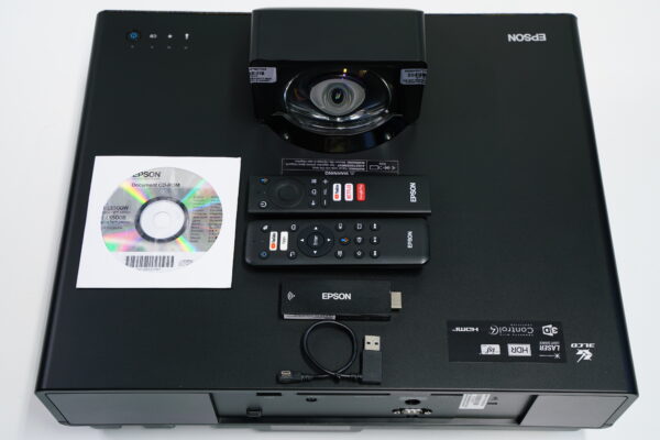 Epson Home Cinema EH-LS500B Android TV Edition 3D 4K PRO-UHD -laserlähiprojektori - Image 4