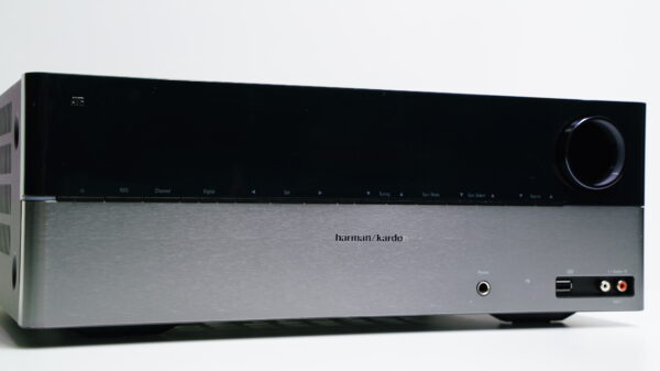 Harman Kardon AVR-135 5.1 viritinvahvistin