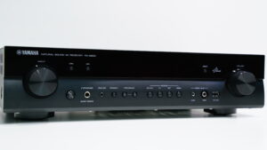 Yamaha RX-S600 viritinvahvistin