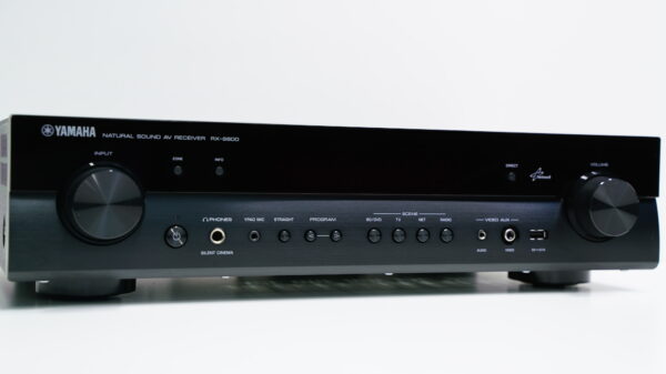 Yamaha RX-S600 viritinvahvistin