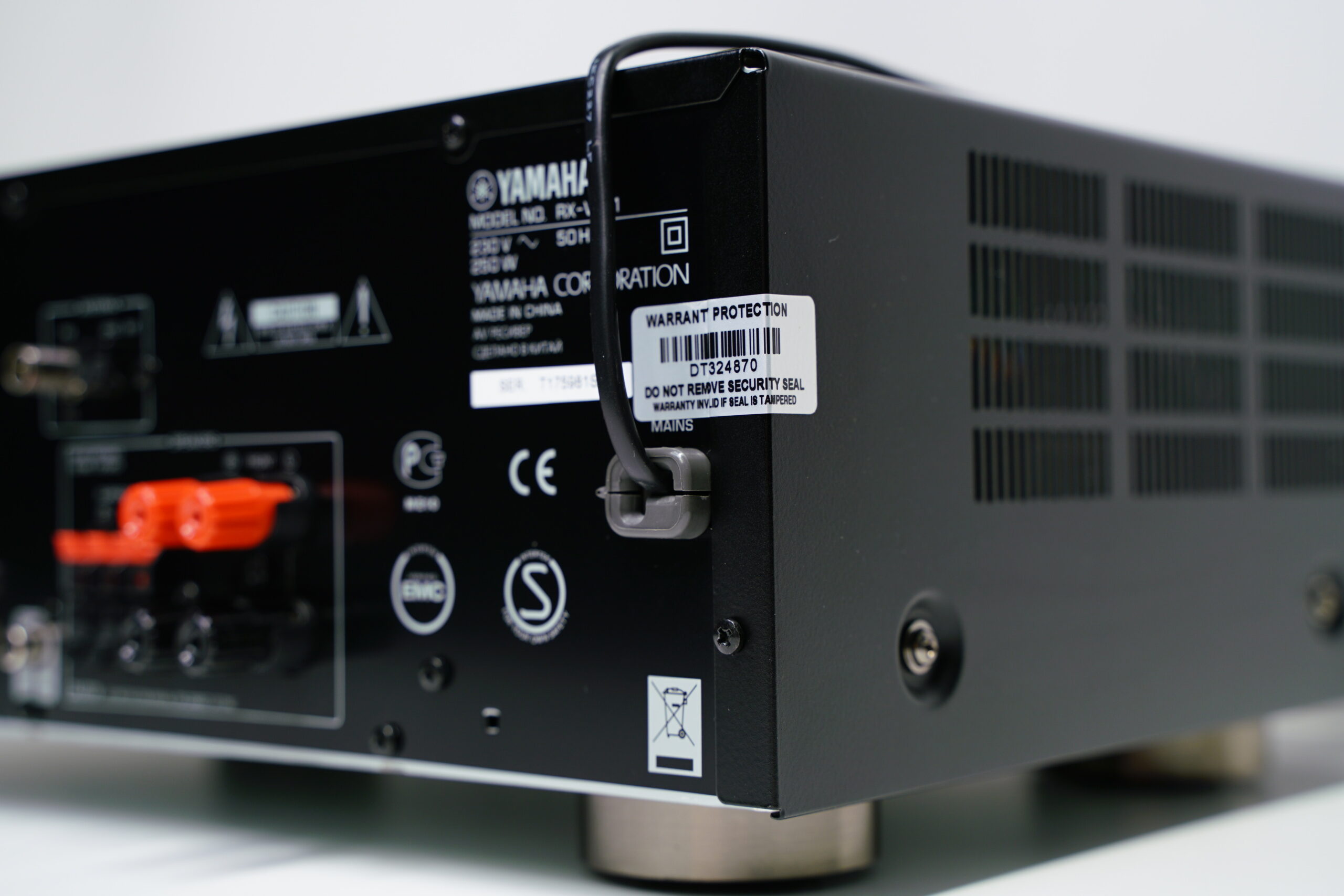 Yamaha RX-V371 viritinvahvistin 4 Yamaha RX-V371 viritinvahvistin - Image 4