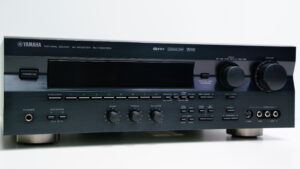 (Myyty) Yamaha RX-V595 RDS viritinvahvistin