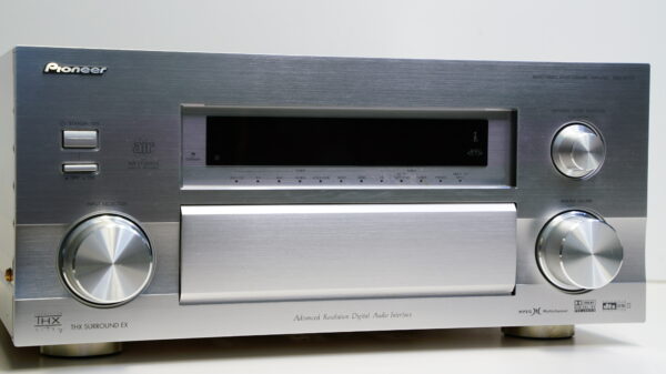 (Myyty) Pioneer VSA-AX10i-S viritinvahvistin