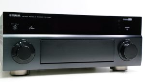 Yamaha RX-V1067 7.2 kotiteatteriviritinvahvistin