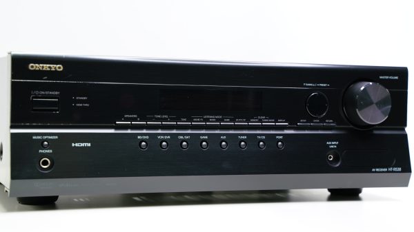 (Myyty) Onkyo HT-R538 5.1 viritinvahvistin